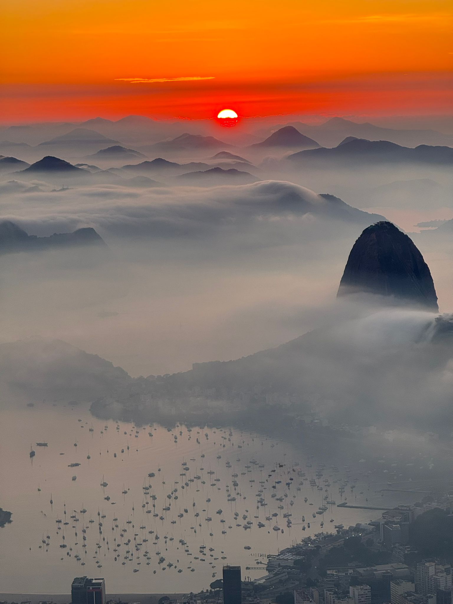 Pão de Açúcar ao pôr do sol